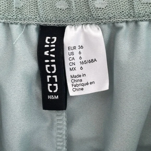 H&M Divided Skirt - Picture 4 of 9